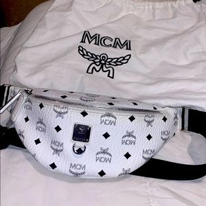 White MCM Fannypack